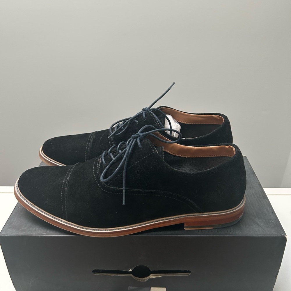 Aldo Black Oxford Shoes Sleek Formal Design